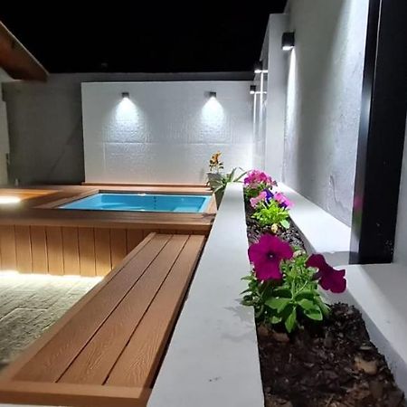 Casa Centrica Con Yacuzzi !!! Porto Iguaçu Exterior foto