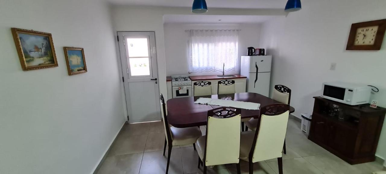 Casa Centrica Con Yacuzzi !!! Porto Iguaçu Exterior foto